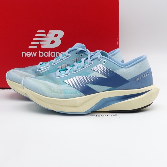 NEW New Balance Women's WIDE D FuelCell Rebel v4 Running Shoes WFCXCH4 - Picture 1 of 11